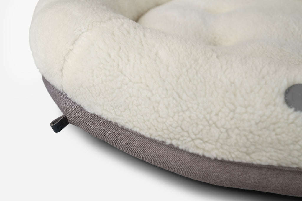 Chester & Lee | Furry Beige Donut Dog Bed - Priscilla's Pet Paradise