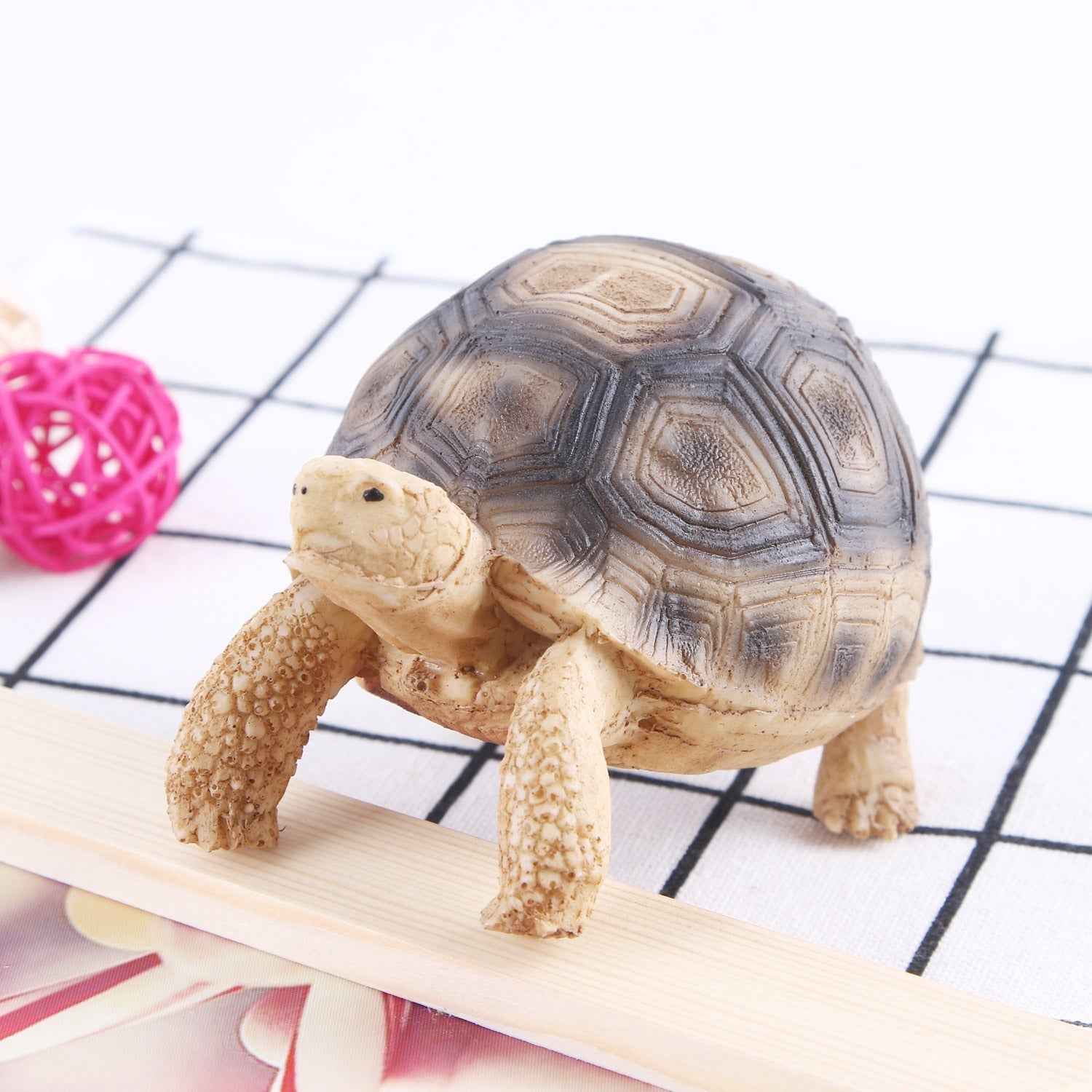 Turtle Fish Tank Ornament - Handcrafted Resin Decorative Piece for Aquariums